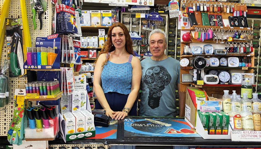 ISTORY #ICOLOR 18 | FERRAMENTA COLORIFICIO FUSARO DOMENICO: DOVE IL COLORE DIVENTA ESPERIENZA